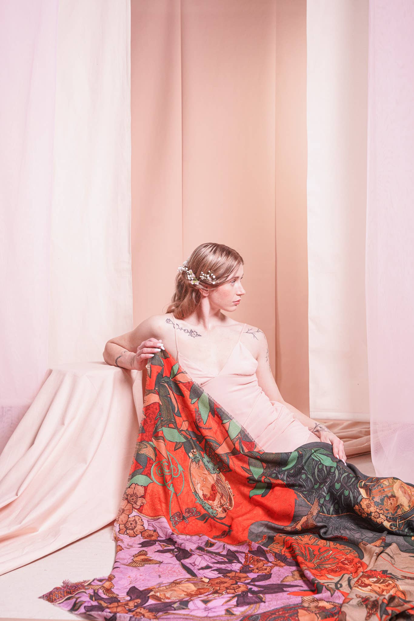 BROKANTE - Wholesale Scarf - Women's - Large cashmere square 130x130cm MUSES2