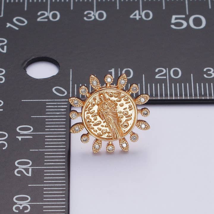 Aim Eternal - Vente Clous d'oreille - Boucle d'oreille à tige en or avec médaillon Saint Jude en forme de soleil de San Judas AE10463