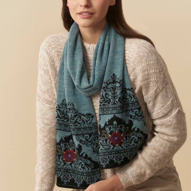 WUAMAN - Alpaca - Wholesale Scarf - Women's - Isabela Alpaca Scarf | Hand Embroidery | Fall0