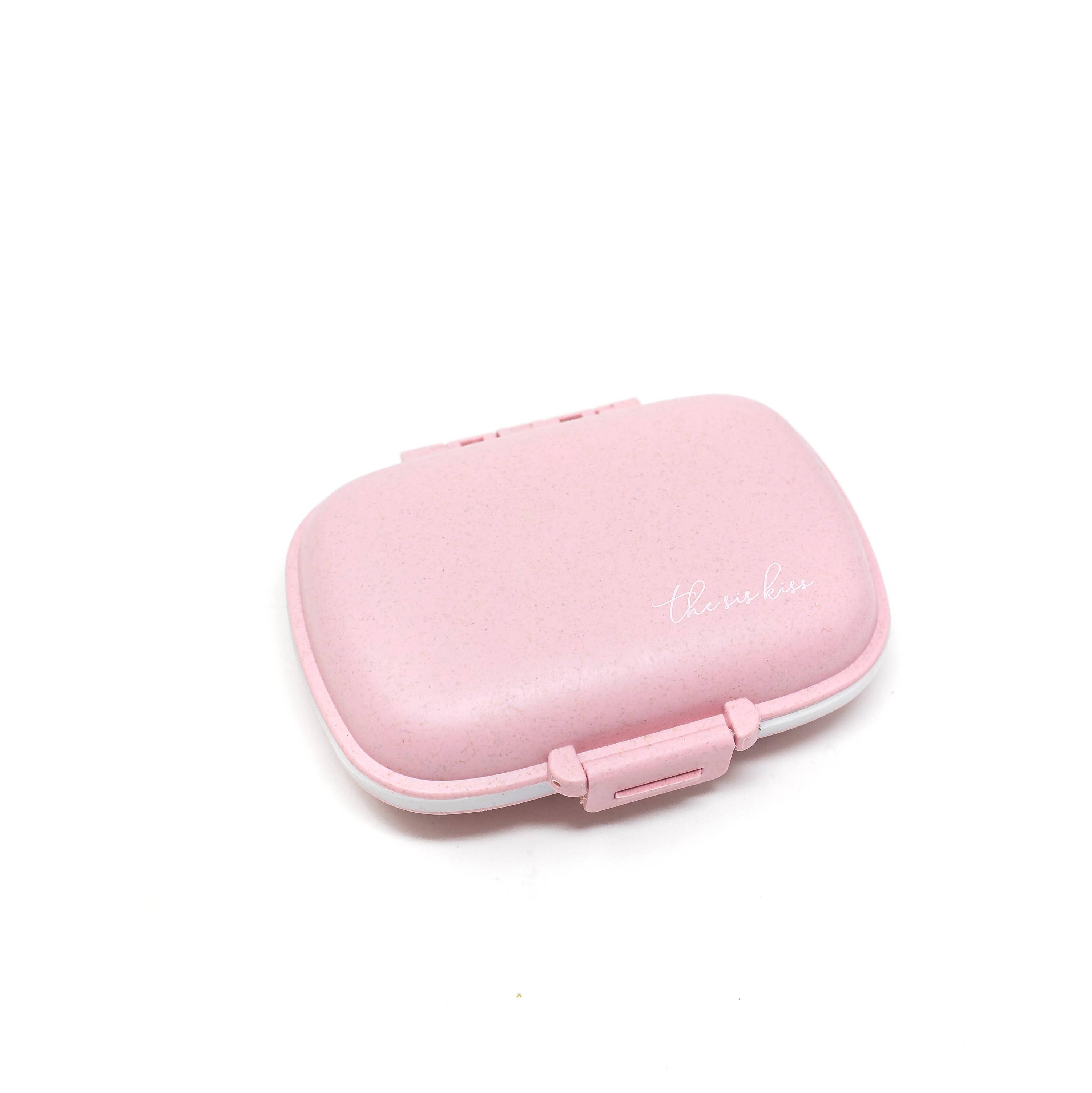 The Sis Kiss – Großhandel Pillendosen – The Pill Box Charm Kit mit Aufklebern1