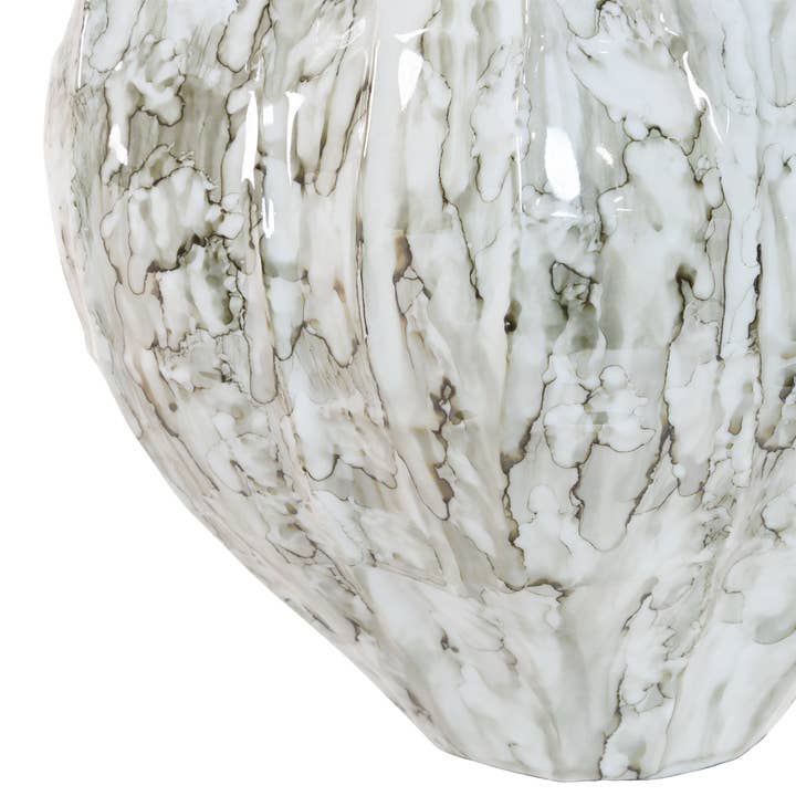 Kavana Decor by The Import Collection - Wholesale Vase - Carmine Short Vase