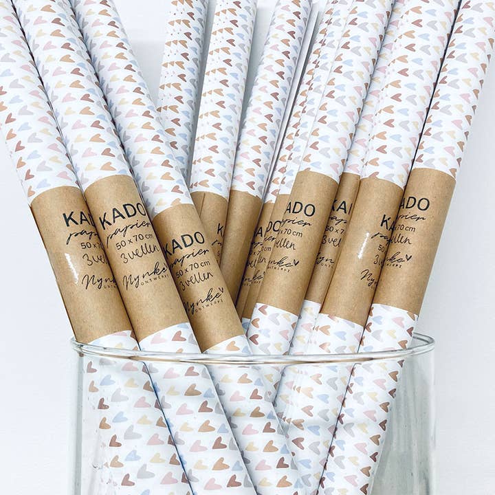 NynkeOntwerpt - Wholesale Wrapping Paper Roll - Gift Paper | Hearts 1