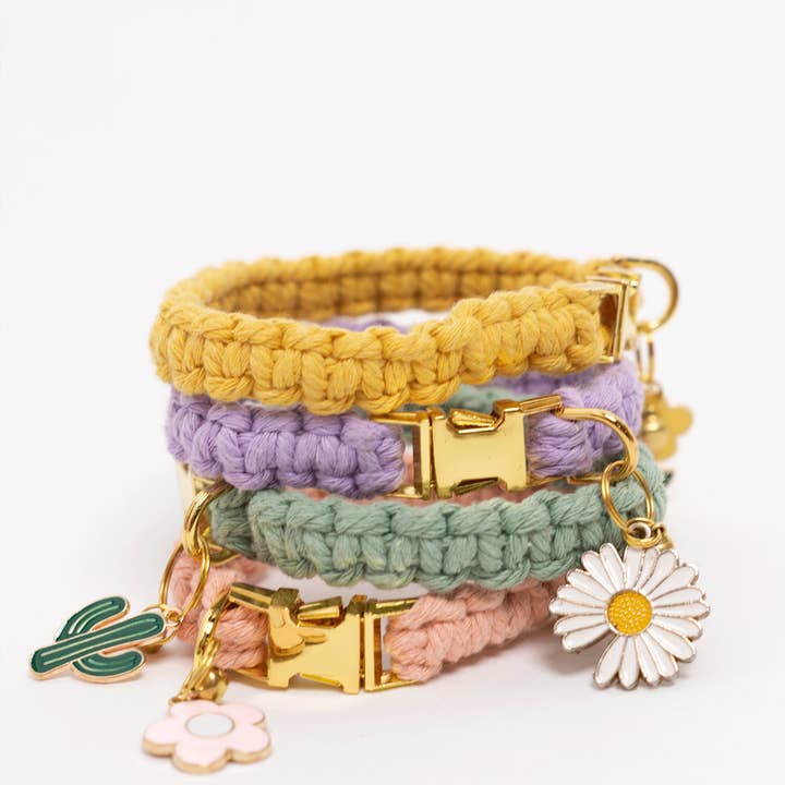 Ensemble de fabrication d'un collier pour chat - Faites le v and other Purchase Wholesale collane con nome. Free Returns & Net 60 Terms on Faire trending on Faire.