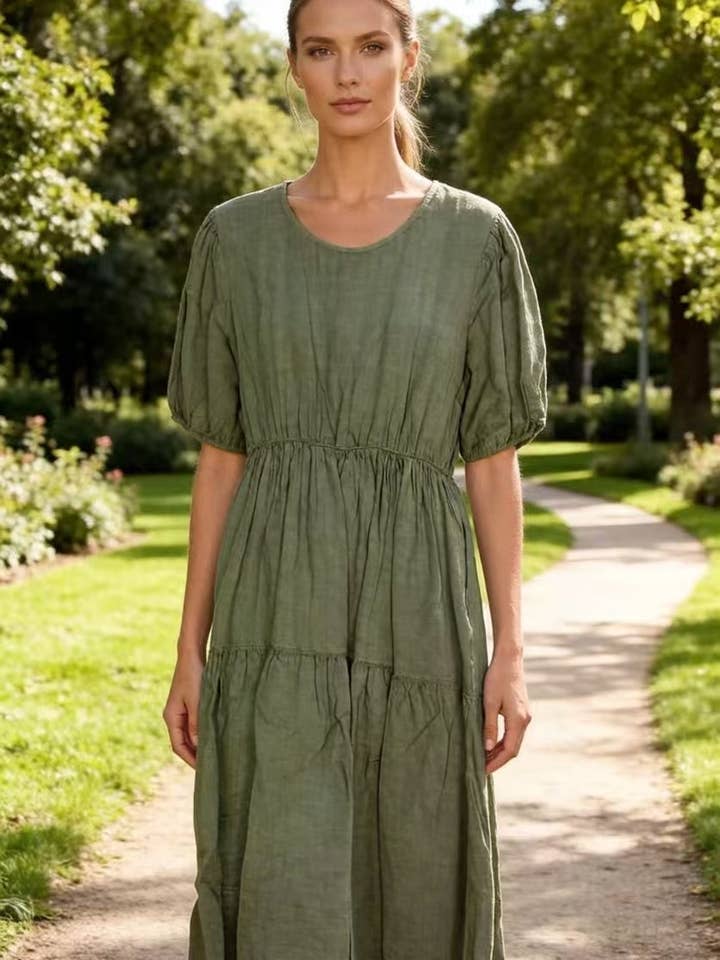 Langes Kleid aus 100% Leinen REF.5248/1 für den Großhandel von LÉA & LUC