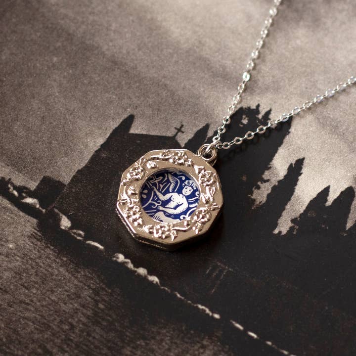 Vintage Picture Frame Necklace (Round) for wholesale by Kindred Objects