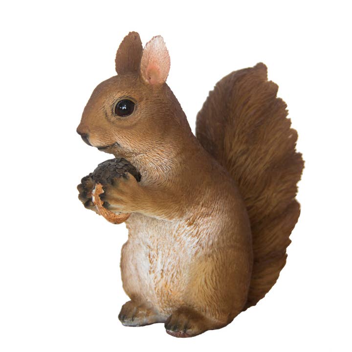 Sitting Squirrel, Resin - Small for wholesale by Esschert Design USA