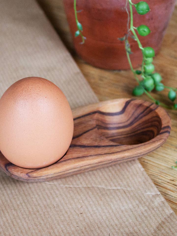 Olive Wood Dubbel Ägg/Salt och kryddkopp för wholesale av AARVEN