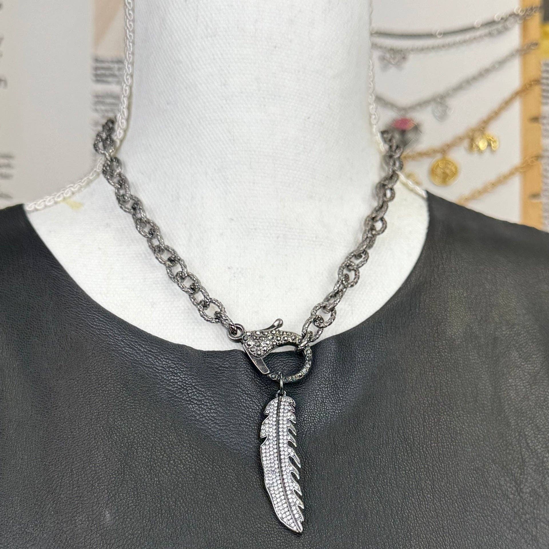 Love, Lisa - Wholesale Individual Charm/Pendant - Feather Charm
3