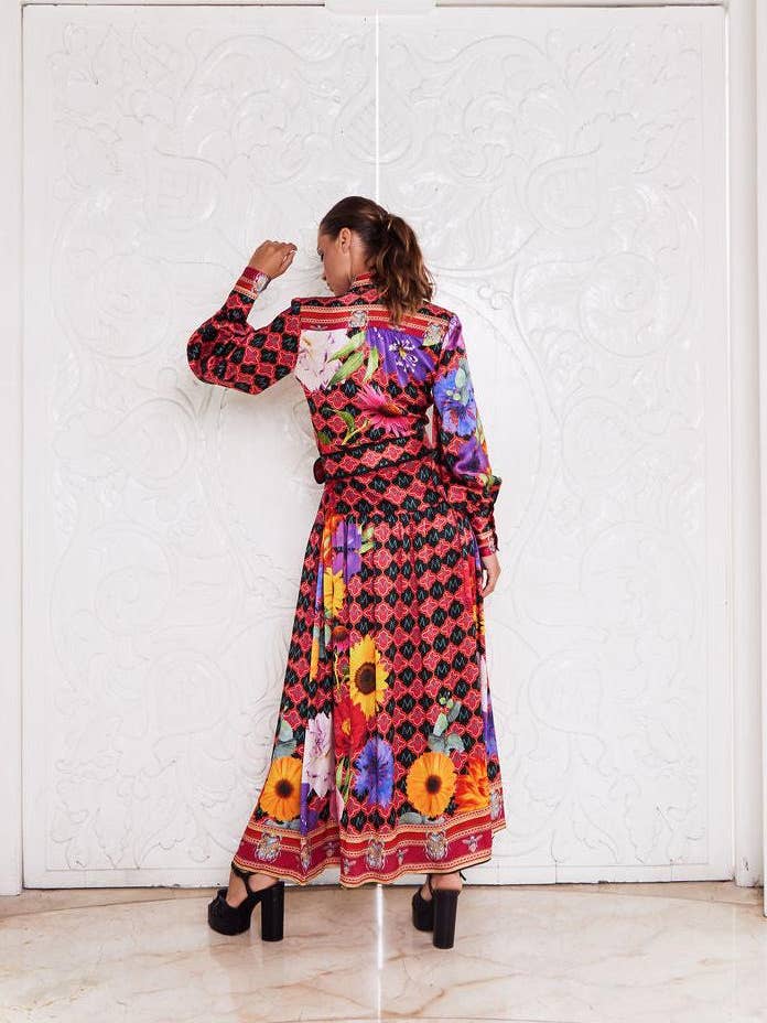 MACKENZIEMODE – Engroshandel Kjole - Dame – KEJSERINDE SILKE MAXI ~ HEMMELIG HAVE8