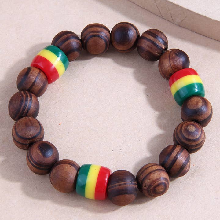 Magnifique Hearts – wholesale Pärlarmband – Träarmband med Rasta-pärlor - Jamaicansk-inspirerad Reggae-stil1