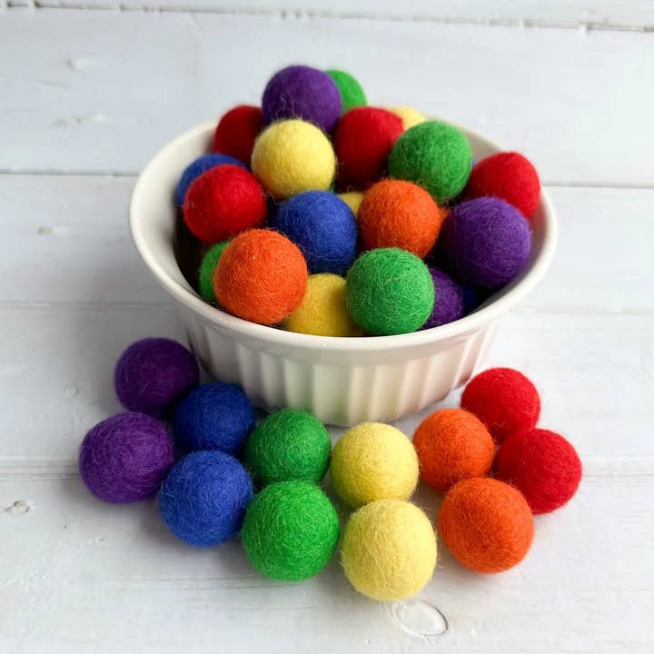 Sewing Seeds Play - Wholesale Craft Supplies - Primary Rainbow Felt Ball Bundle Of 60 - 2cm0