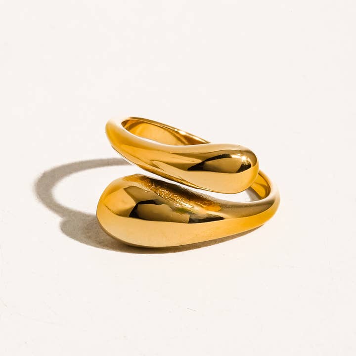 Flânerie by MAIQ - Wholesale Band/Stacked Ring - Gabrielle 18K Gold Non-Tarnish Open Twist Ring
