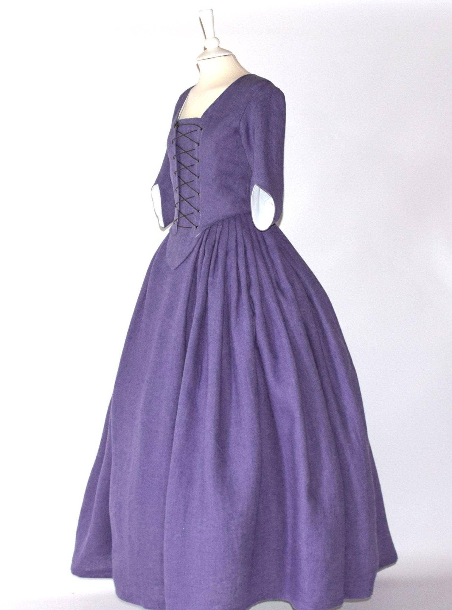 Atelier Serraspina - Vente Déguisement – femme - Costume de paysan DORINE en lin violet prune2