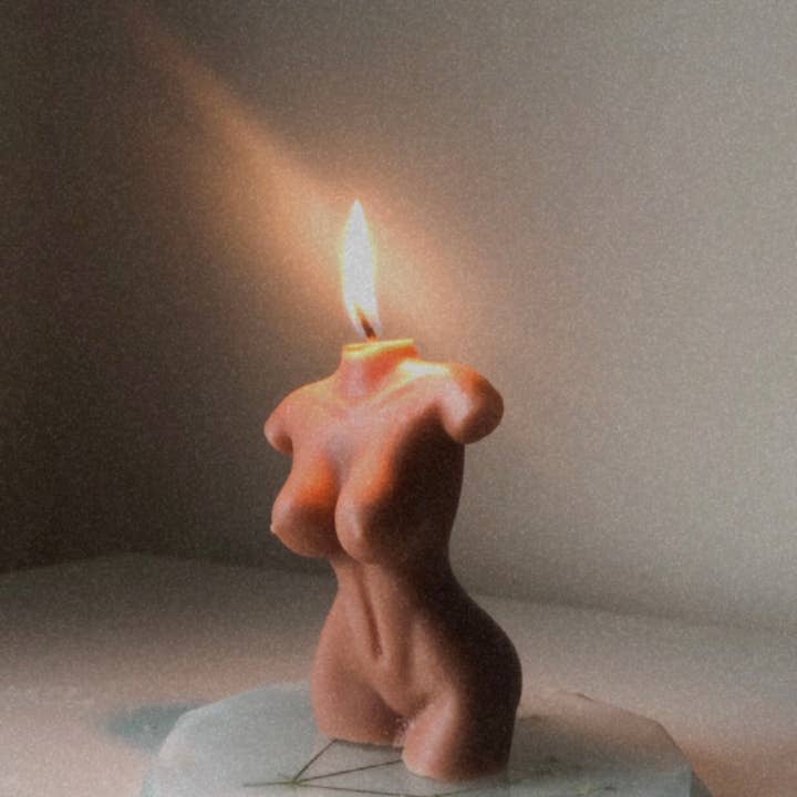 Lolitas Candle Co - Wholesale Novelty Candle - Goddess Candle4