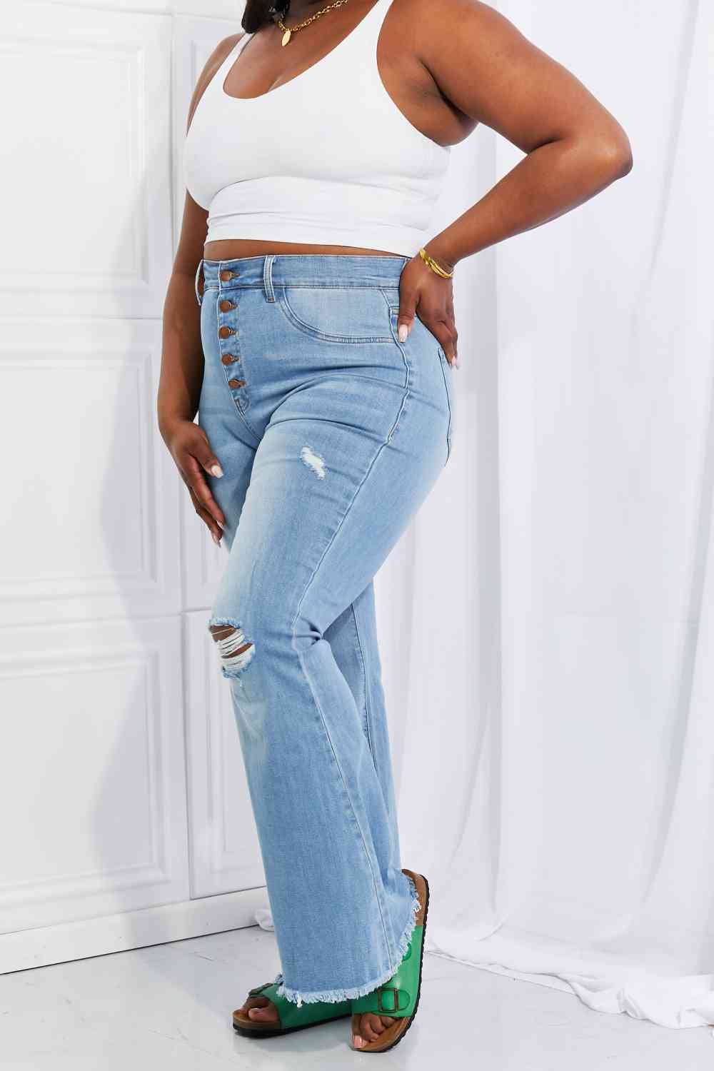 Ljus Vibrerande MIU Jess Button Flare Jeans i full storlek för wholesale på Faire7