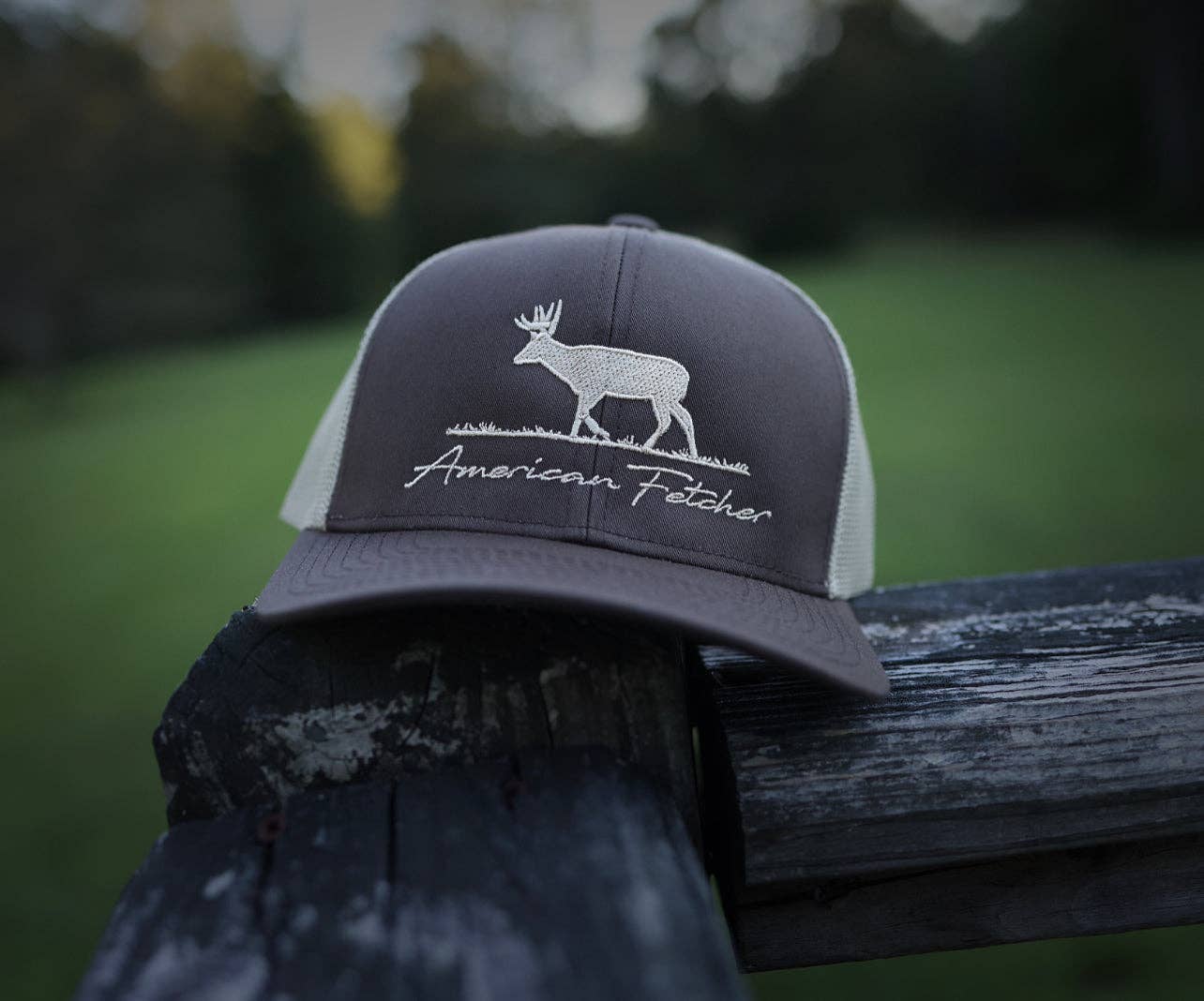 American Fetcher - Wholesale Trucker Hat - Unisex - Brown/Khaki — Deer0