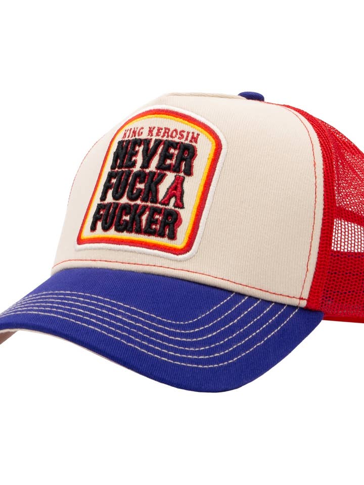 Truckerpet 'Never Fuck A Fucker' in Beige voor wholesale door KING KEROSIN