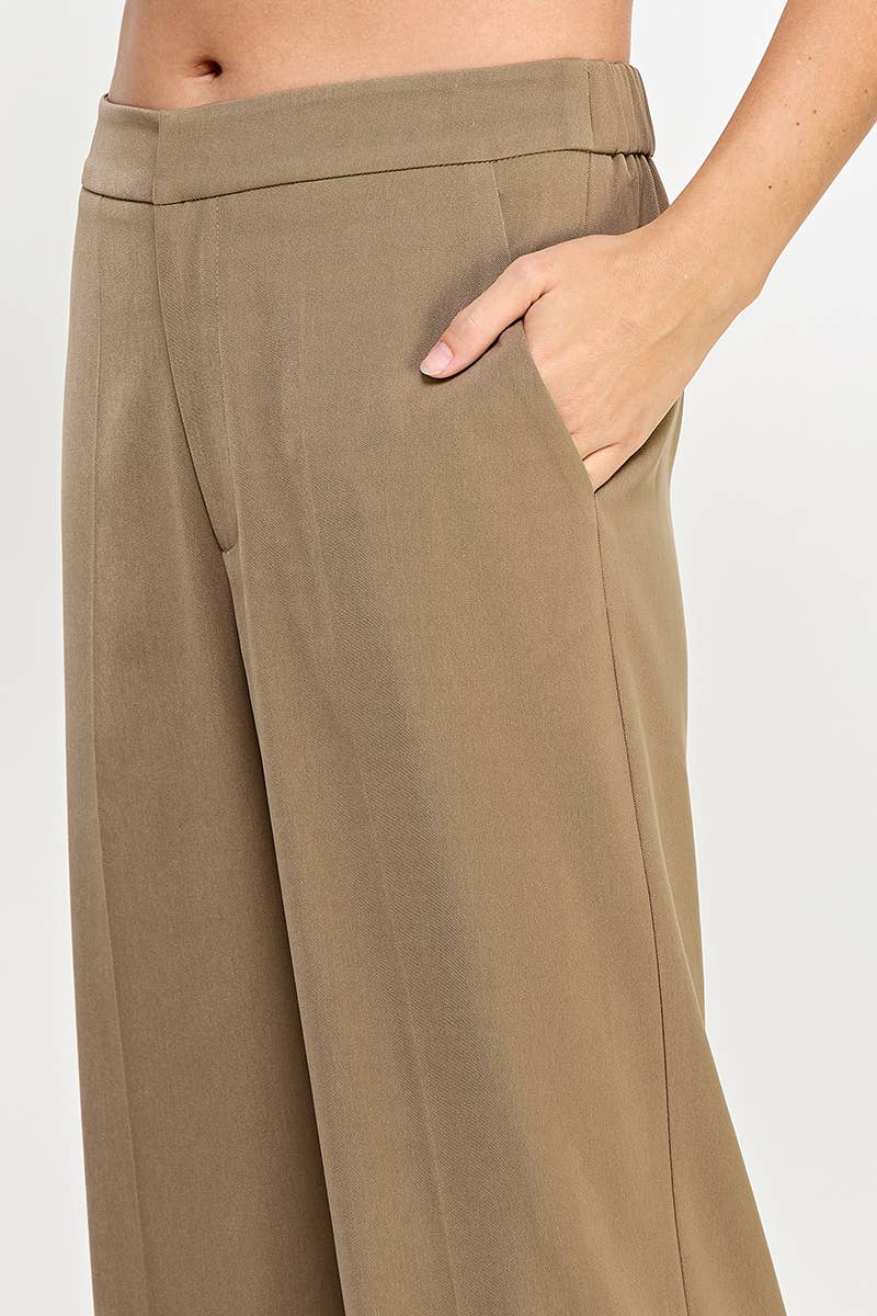 FUN2FUN - Wholesale Pants - Women's -  Tailored Pants - With Side Pockets and Elastic Waistband3