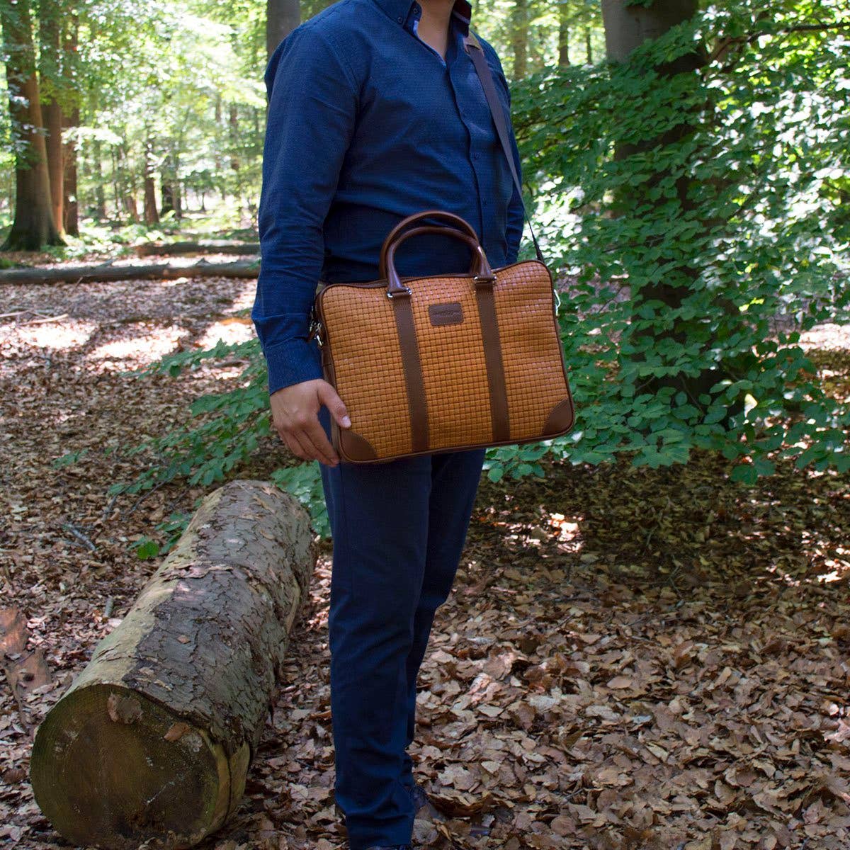 Arrigo - Wholesale Laptop Bag - Unisex - Leather Laptop Bag 15.6 Inches in 4 Colors Braided Leather21