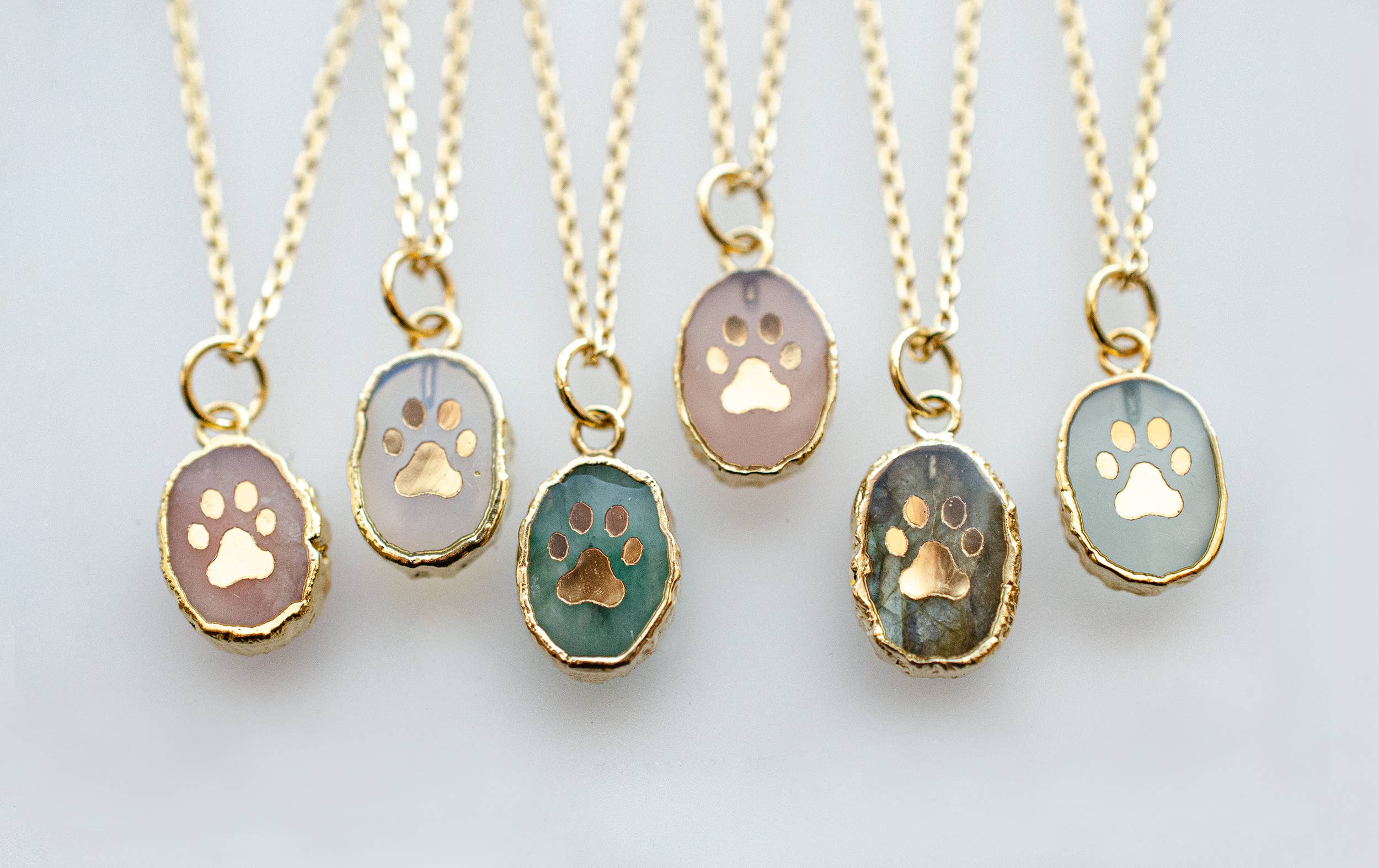 Jill Makes – wholesale Pendant/charm necklace – Paw Print Gemstone Necklace6