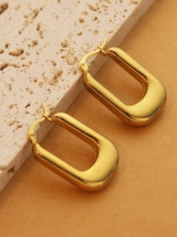 Aros de Oro en Forma de U Fiji para venta al por mayor de Lily London Jewellery