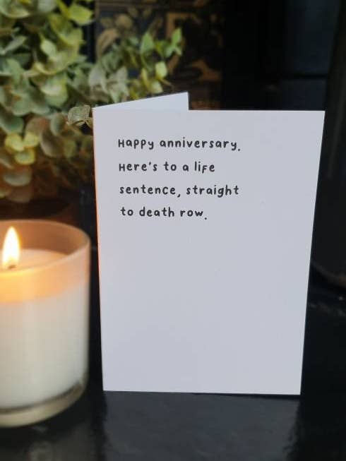 Biglietto di auguri per l'anniversario della condanna all'ergastolo per la vendita all'ingrosso da parte di Cups Full of Zeros