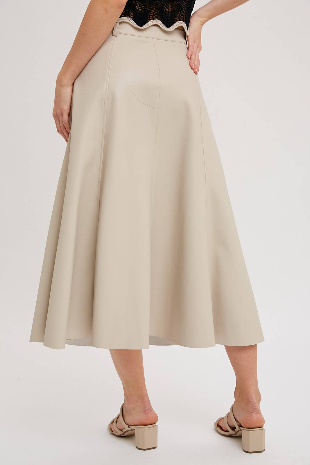 Bluivy - Wholesale Skirt - Women's - FAUX LEATHER FLARE MIDI SKIRT3