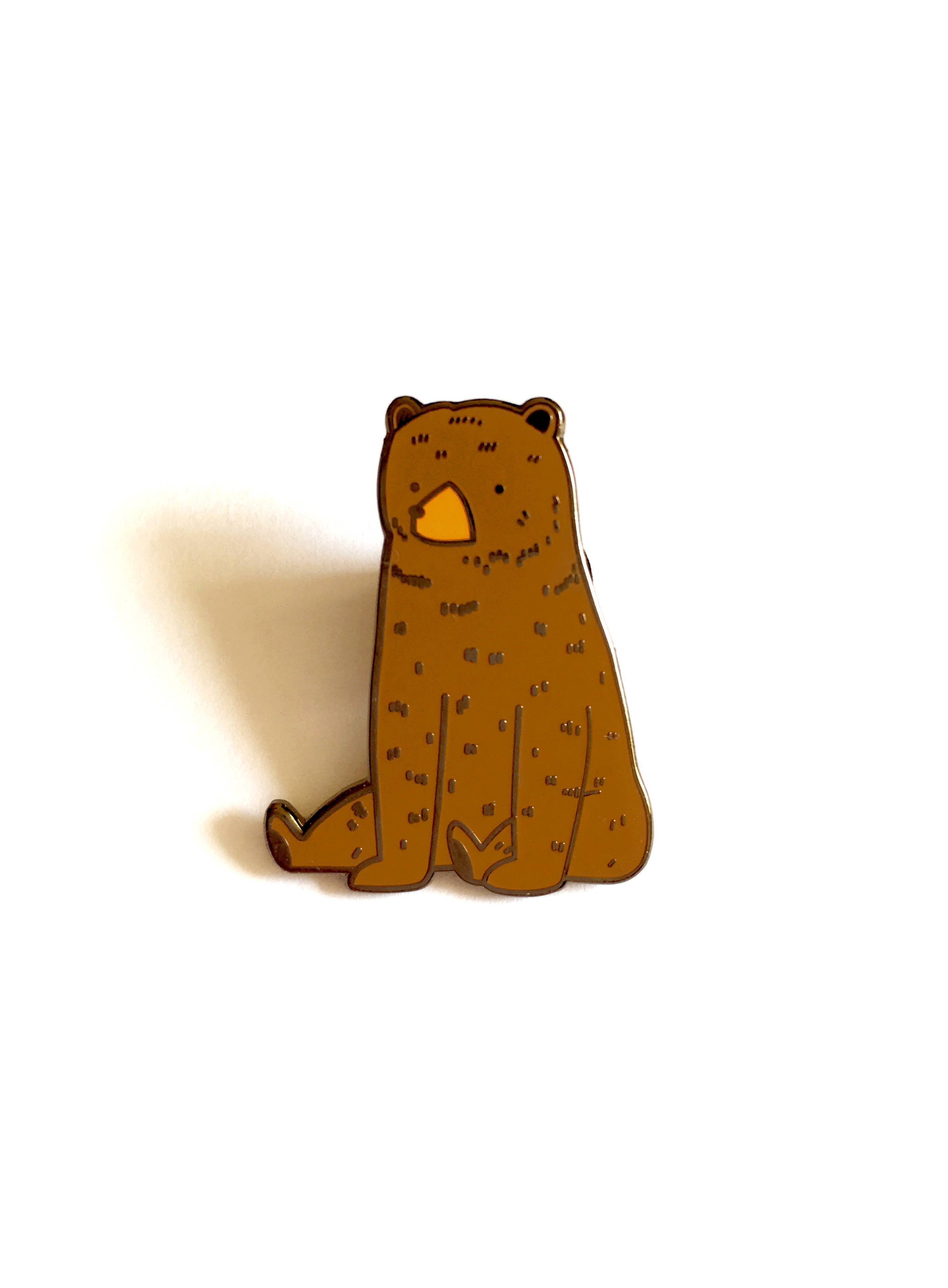 Tom Hardwick – wholesale Lapel pin/button – Brown Bear Enamel Pin