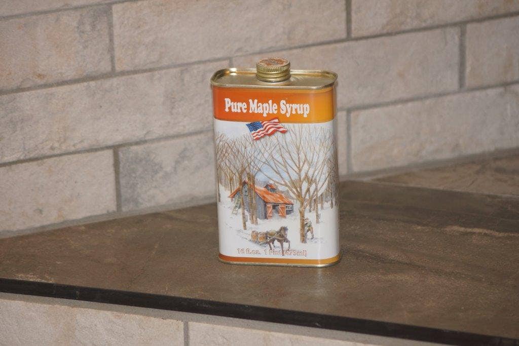 G&W Maple Products – wholesale Maple syrup – Maple Syrup | Tin | One Pint1