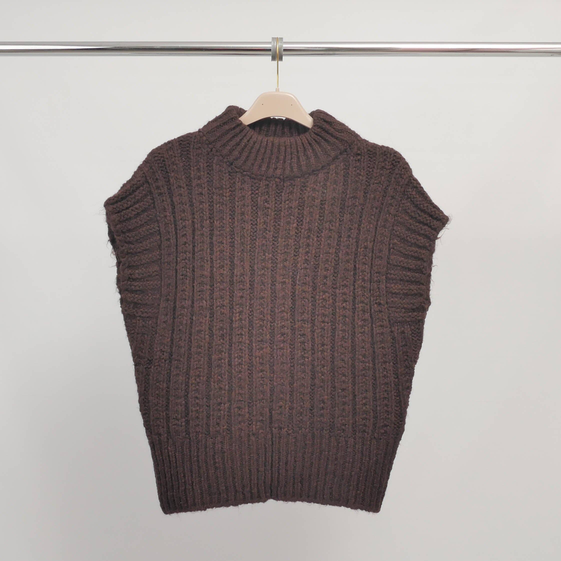 Cecile Wang – Engroshandel Strikket top - Dame – Ærmeløs top i tyk ribstrik – ref CA89503