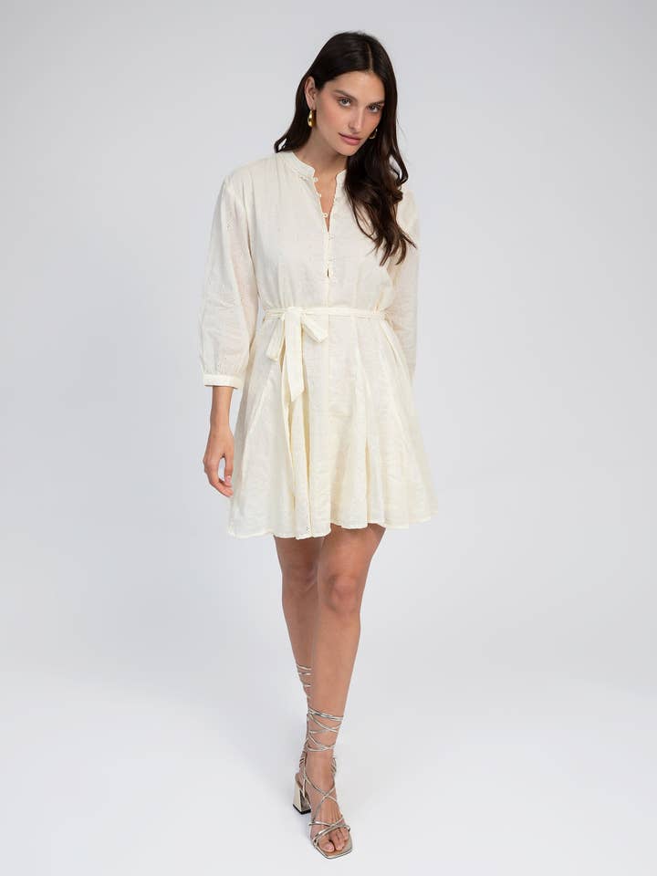 KORTE JURK ODREANY vanille voor wholesale door An'ge