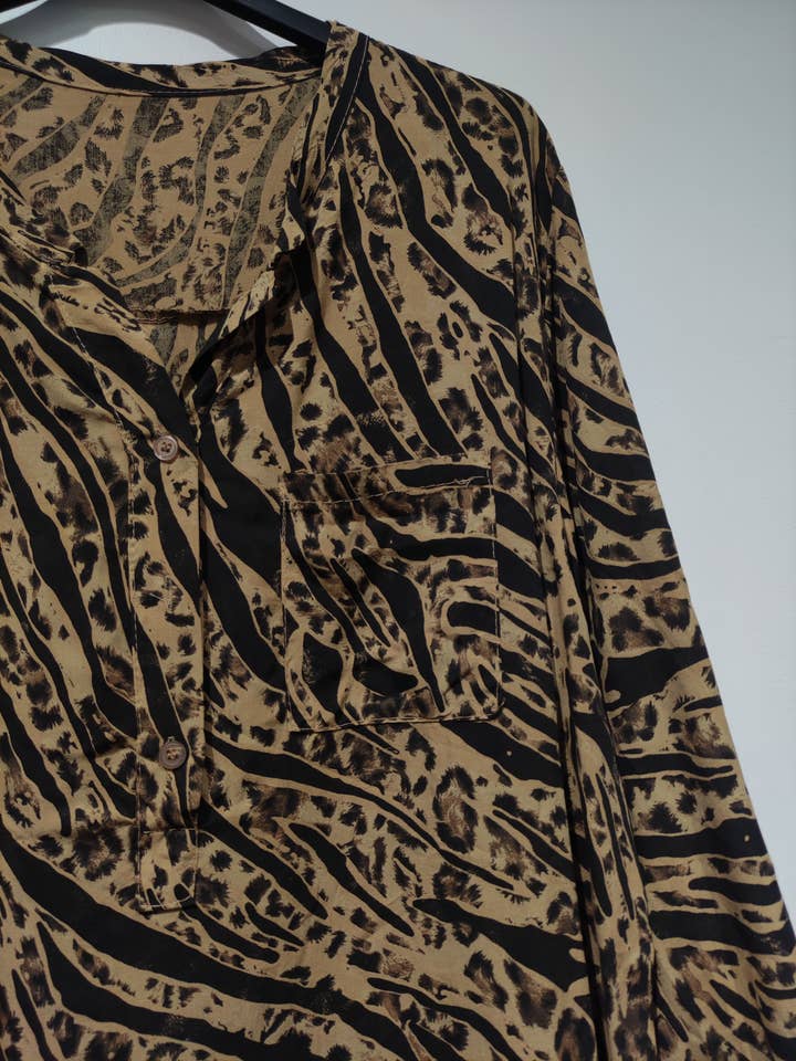 beige blue jean red dark white taupe khaki camel LISA tiger blouse - AH26 pack for wholesale on Faire10