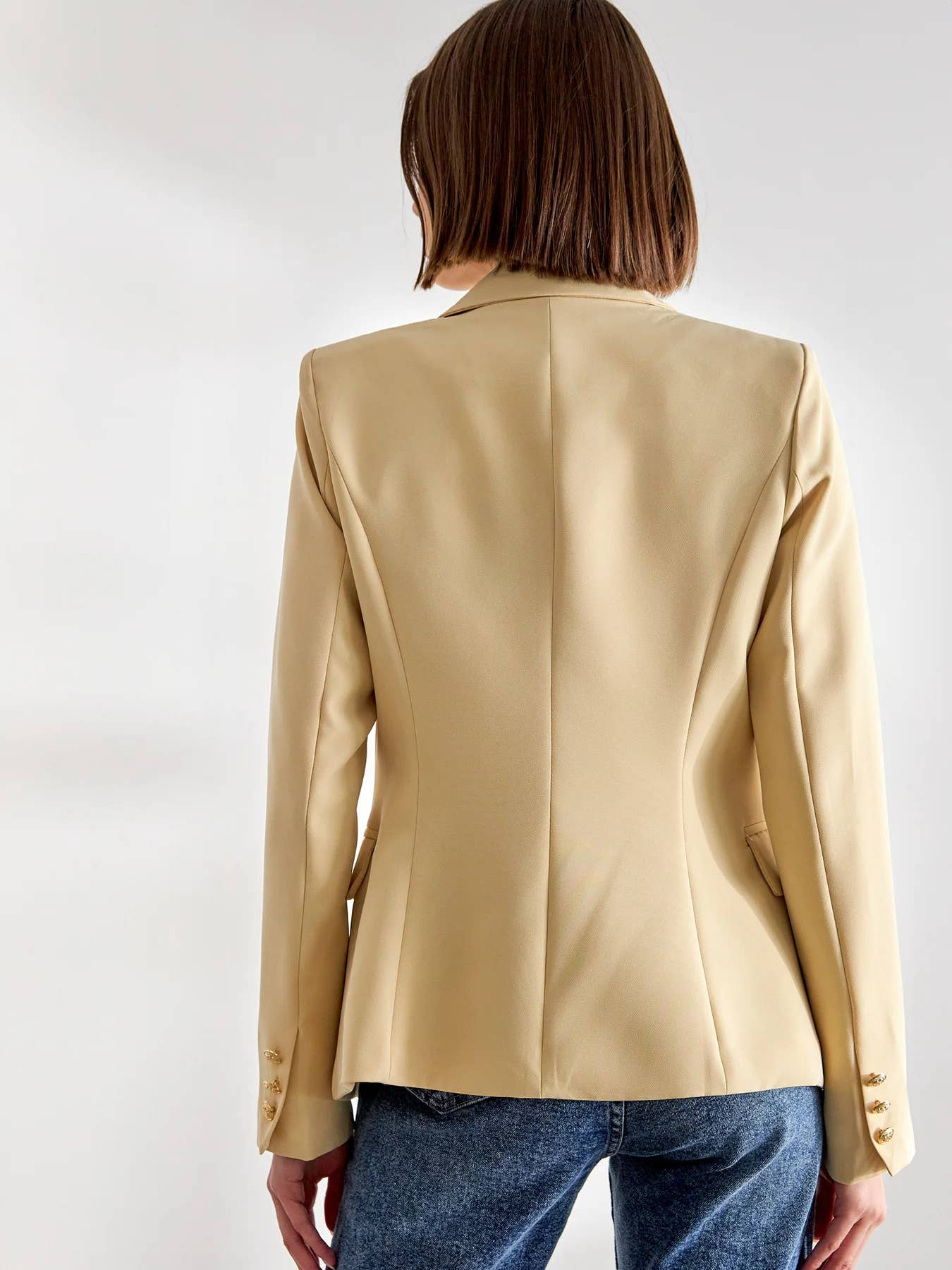 Attentif Paris - Wholesale Blazer - Women's - [Timeless] Fitted double-breasted blazer with gold buttons12