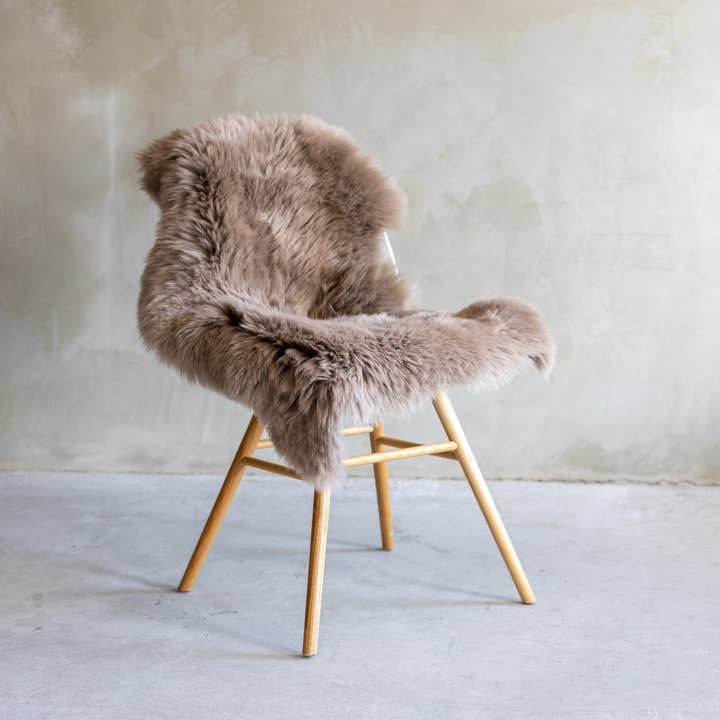 Van Buren - Wholesale Chair - New Zealand sheepskin | 23 colors