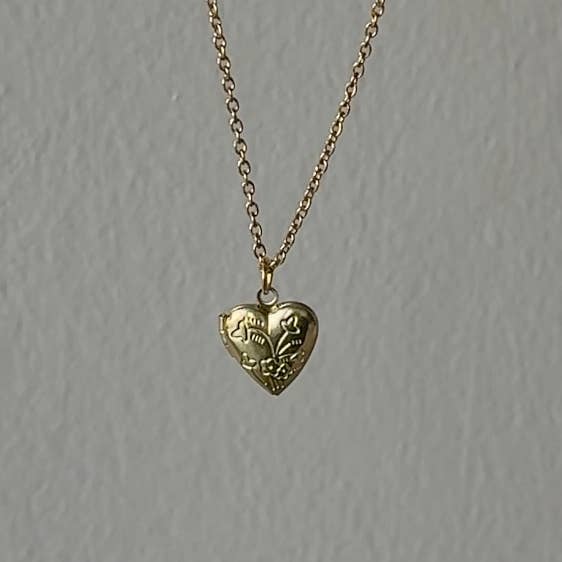 Hazelry - Wholesale Pendant/Charm Necklace - Wild Heart Locket0