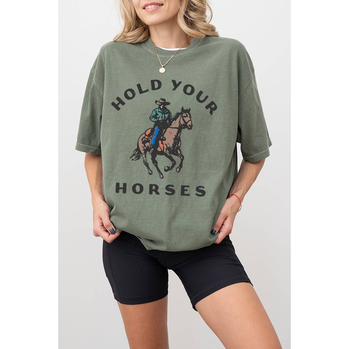 Illustrated Society - Wholesale Screen printed t-shirt – Women′s - HOLD YOUR HORSES VINTAGE GRAPHIC OVERSIZED TEE1