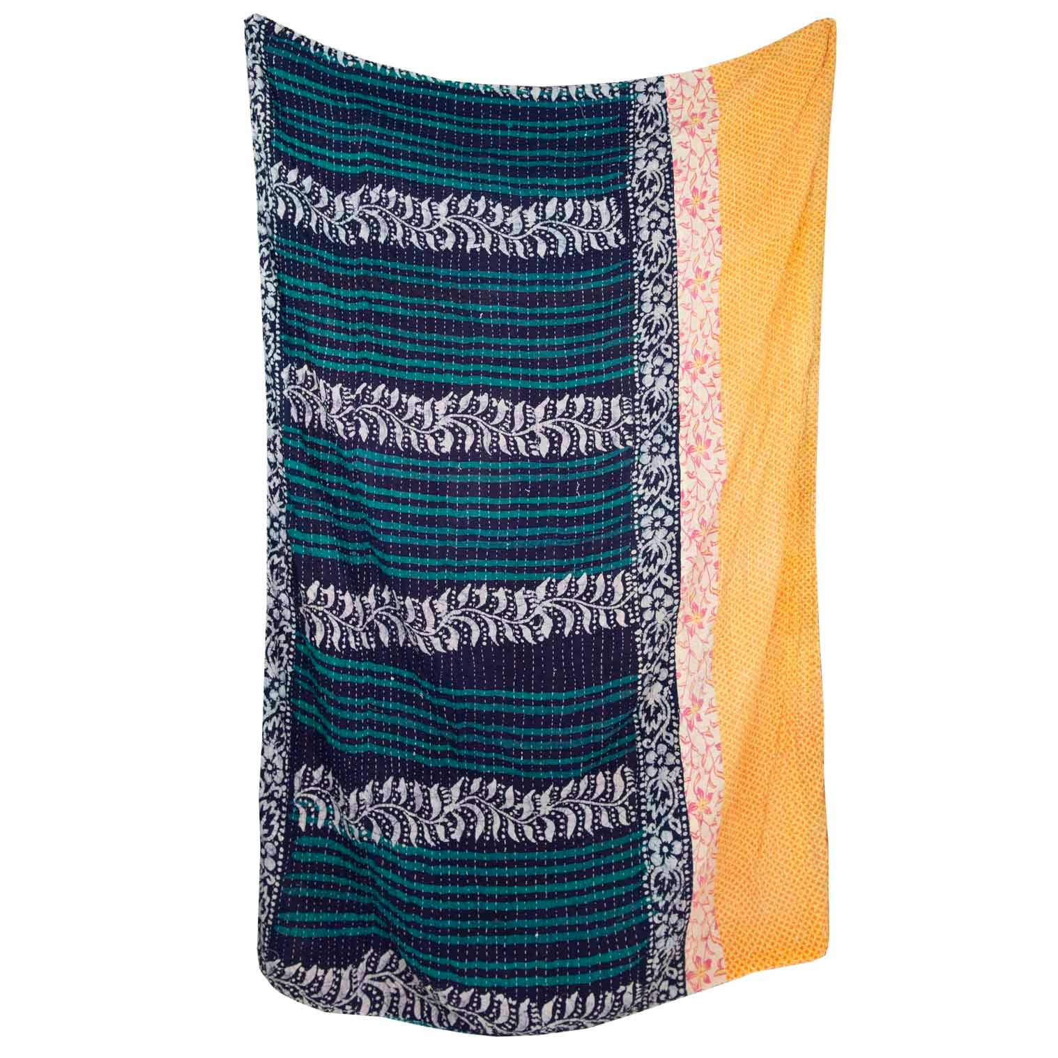 Siesta – wholesale Bed runner – Kantha Bedspread2