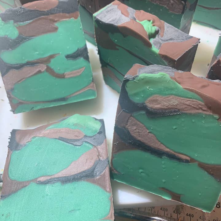 Tobacco & Bay Leaf for wholesale by Beach Bum Body Shoppe