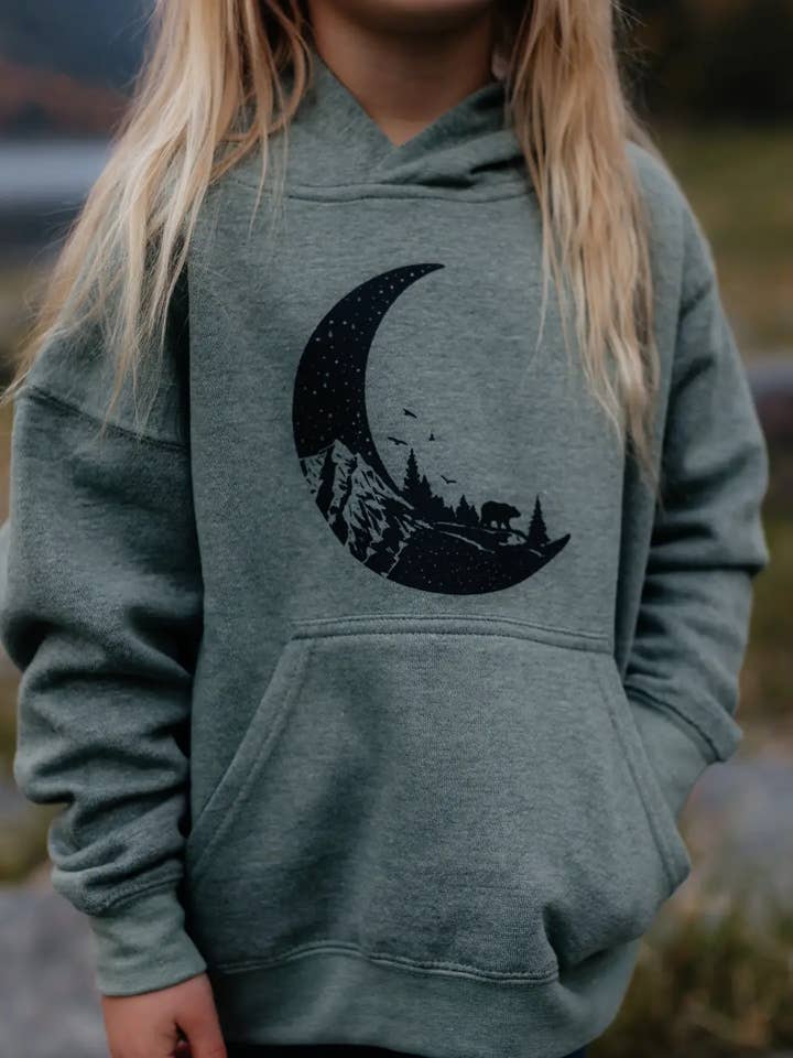 Jugend-Hoodie "Walk In The Woods" für den Großhandel von Made of Mountains