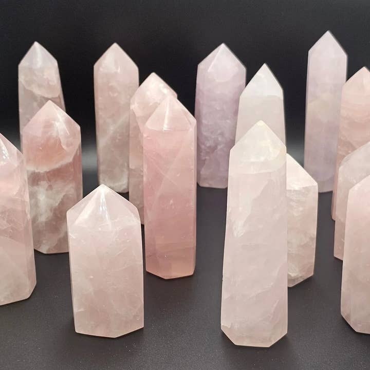 Distinction Crystals - Vente Pierre et cristal de spiritualité - Prismes en cristal de quartz rose - Tours 200-300g