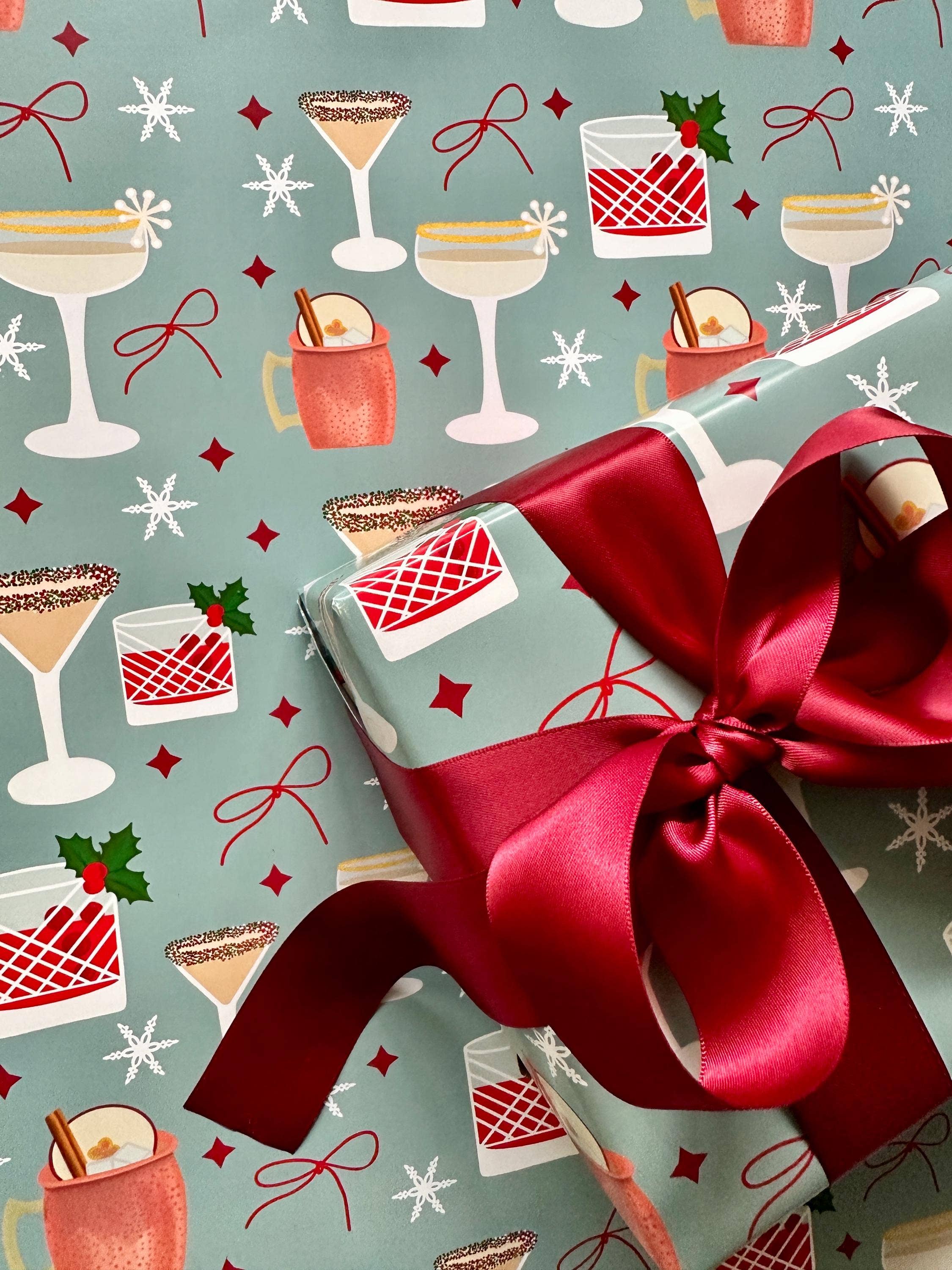 The Haus of Holly – wholesale Flat wrap – CHRISTMAS COCKTAILS WRAPPING PAPER1