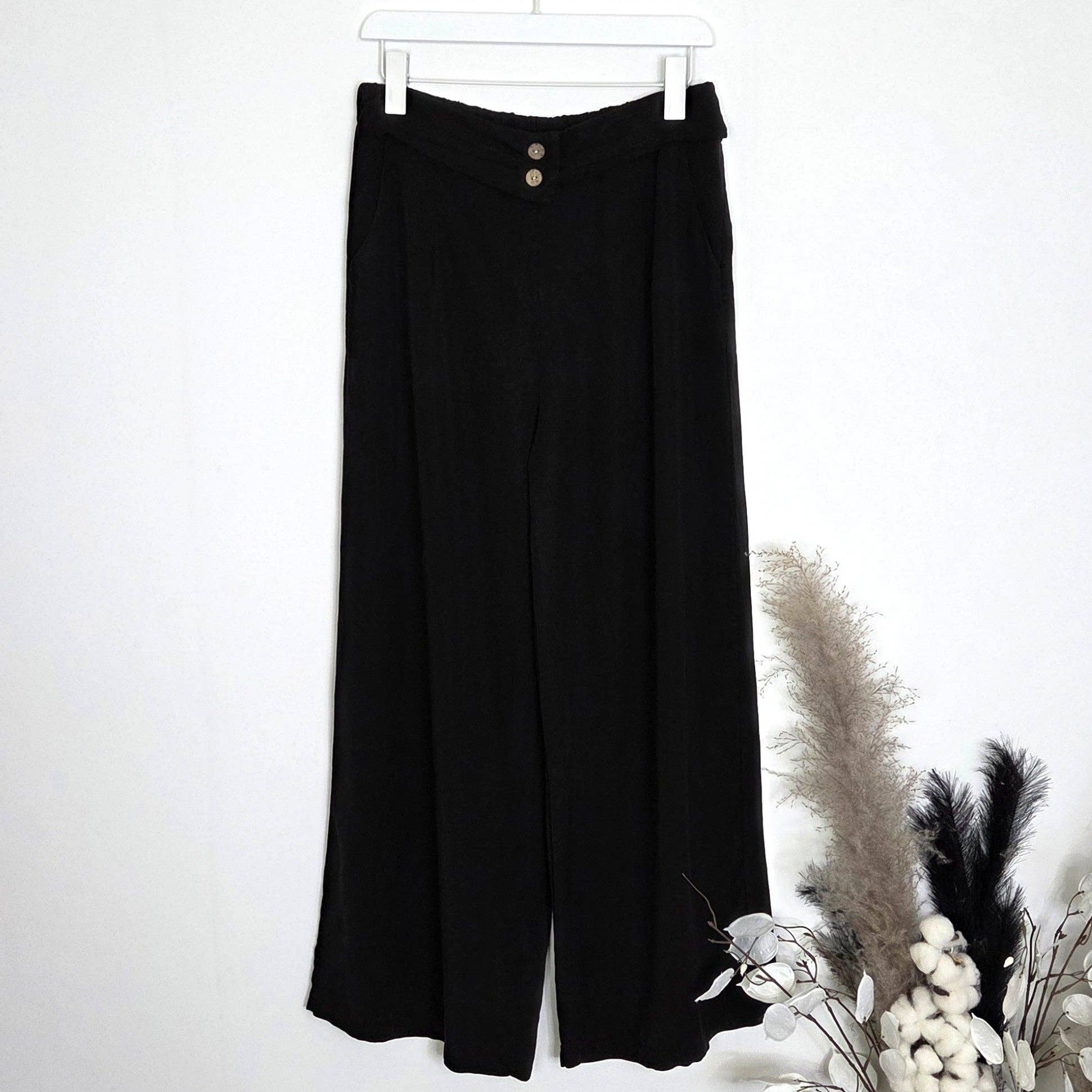 Tempest Designs – wholesale Pants – Women's – Lovely lyocell fabric straight leg trousers with button detail and pockets (M-L)1