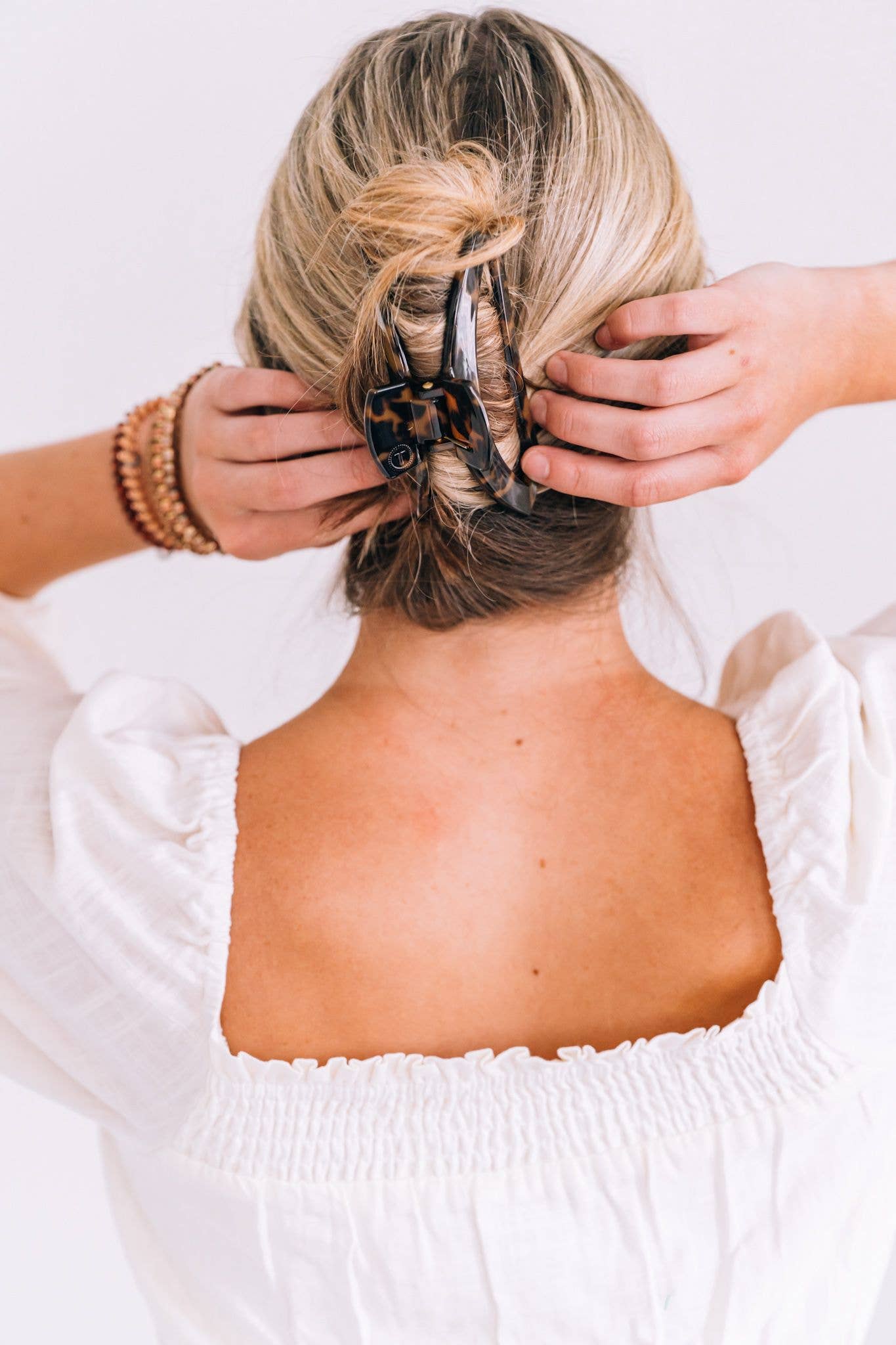 TELETIES - Wholesale Hair Clip - Women's - Open Hair Clip | Large |  Tortoise4