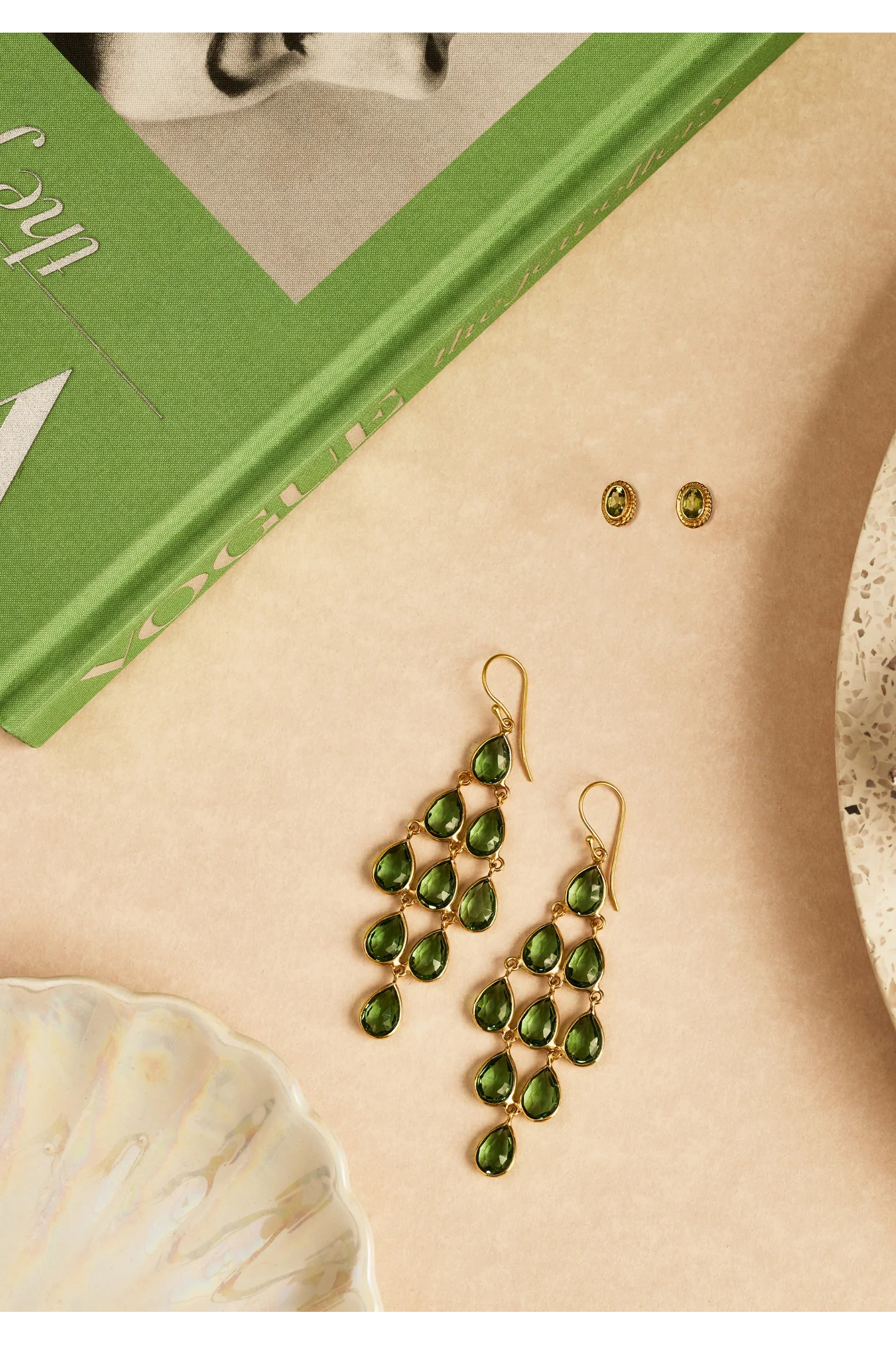Latelita – wholesale Dangle earrings – Erviola Gemstone Cascade Earrings Gold Peridot3