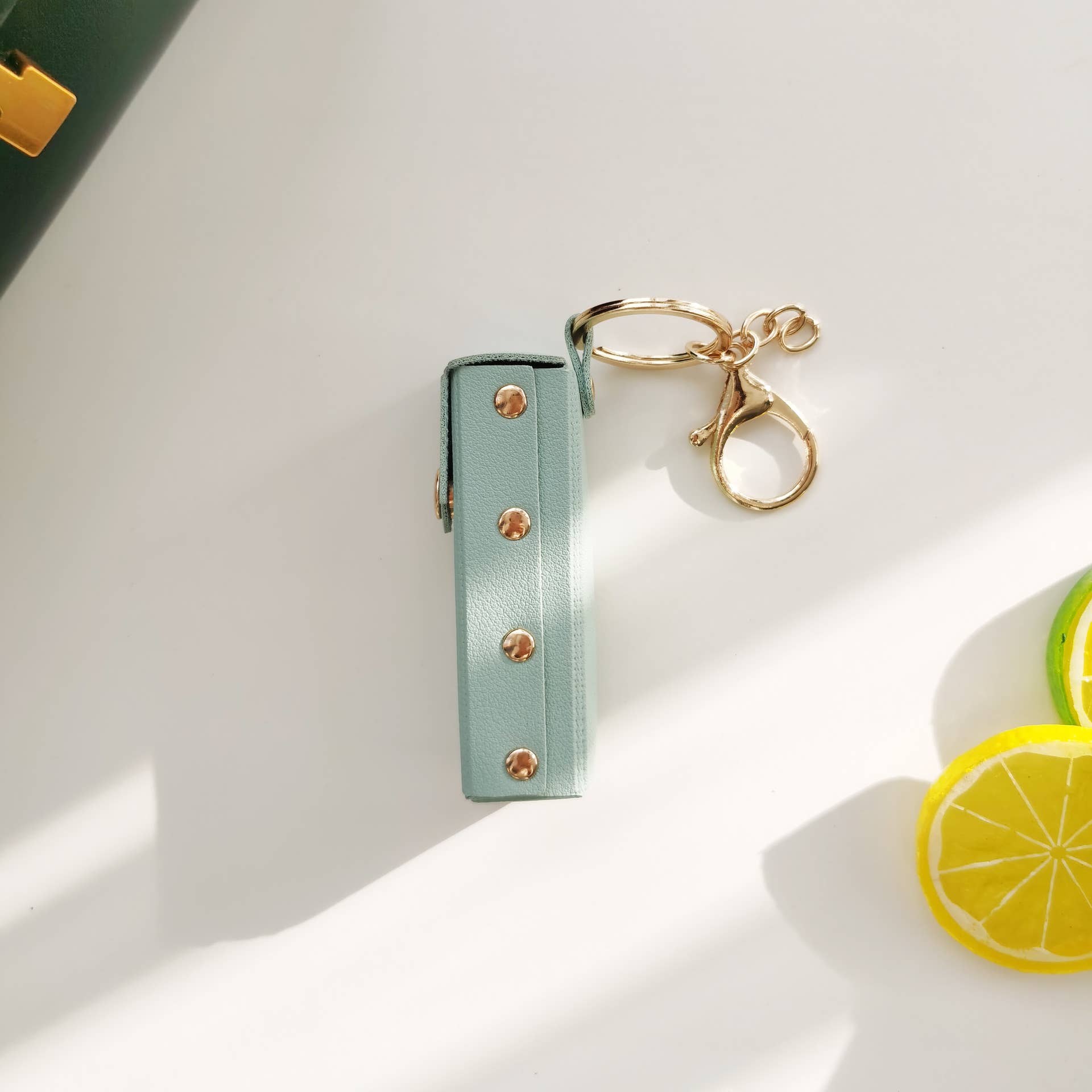 Crave by FW - Vendita all'ingrosso Portachiavi - Donna - Portachiavi Porta Rossetto in Pelle PU2