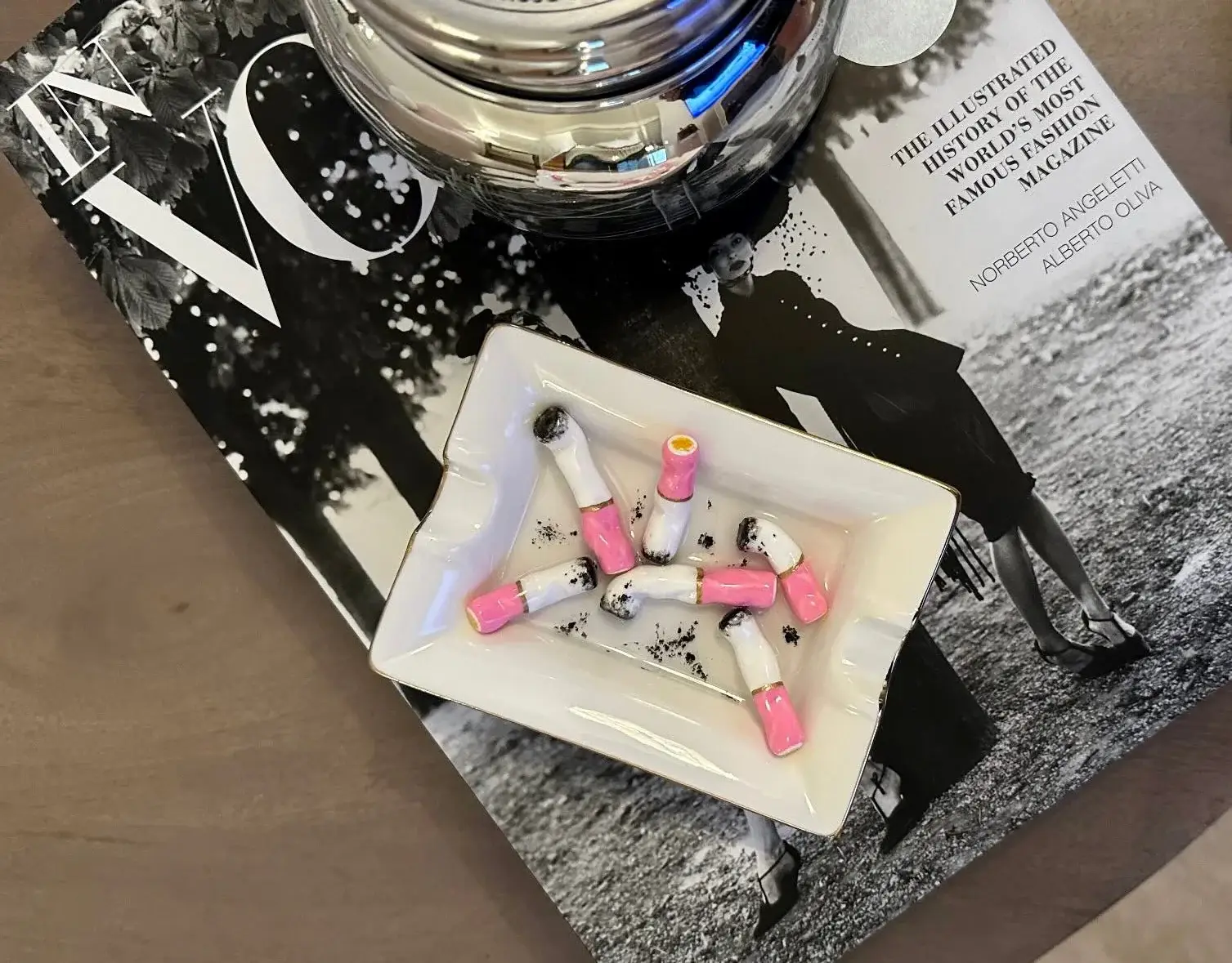 House of Savage - Wholesale Ashtray - PINK PUFFS ASHTRAY2