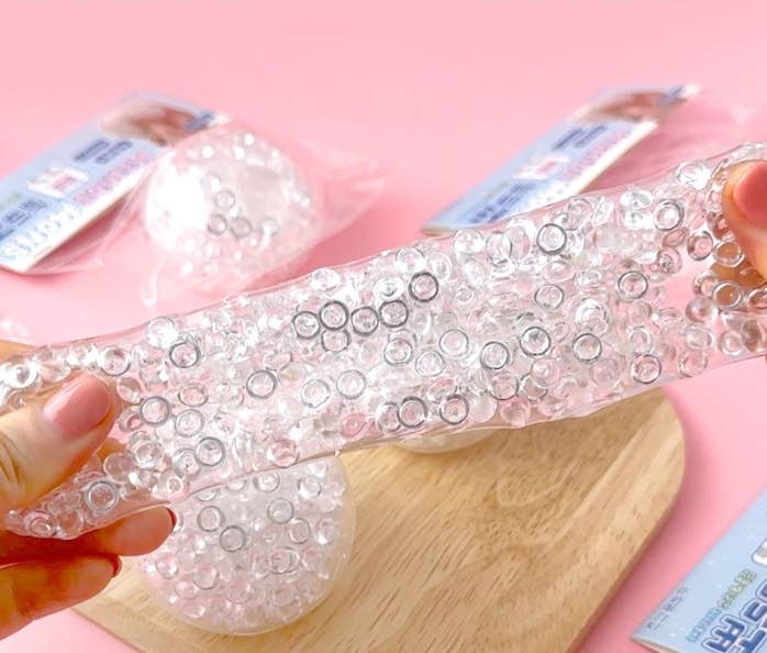 K-Wonderland - Wholesale Stress Relief Ball/Dough - SNOW SQUISH – Clear Jelly Bead Stress Ball5