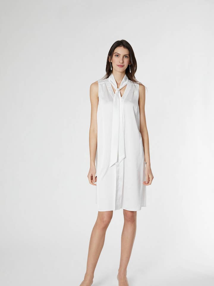 Das Zena-Kleid für den Großhandel von Emilia George