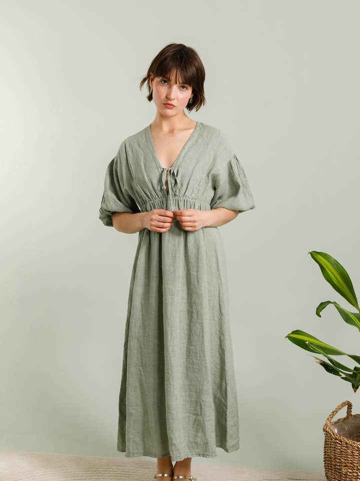 Long dress with 3/4 sleeves, cinched at the waist, 100% linen for wholesale by NAÏS PARIS