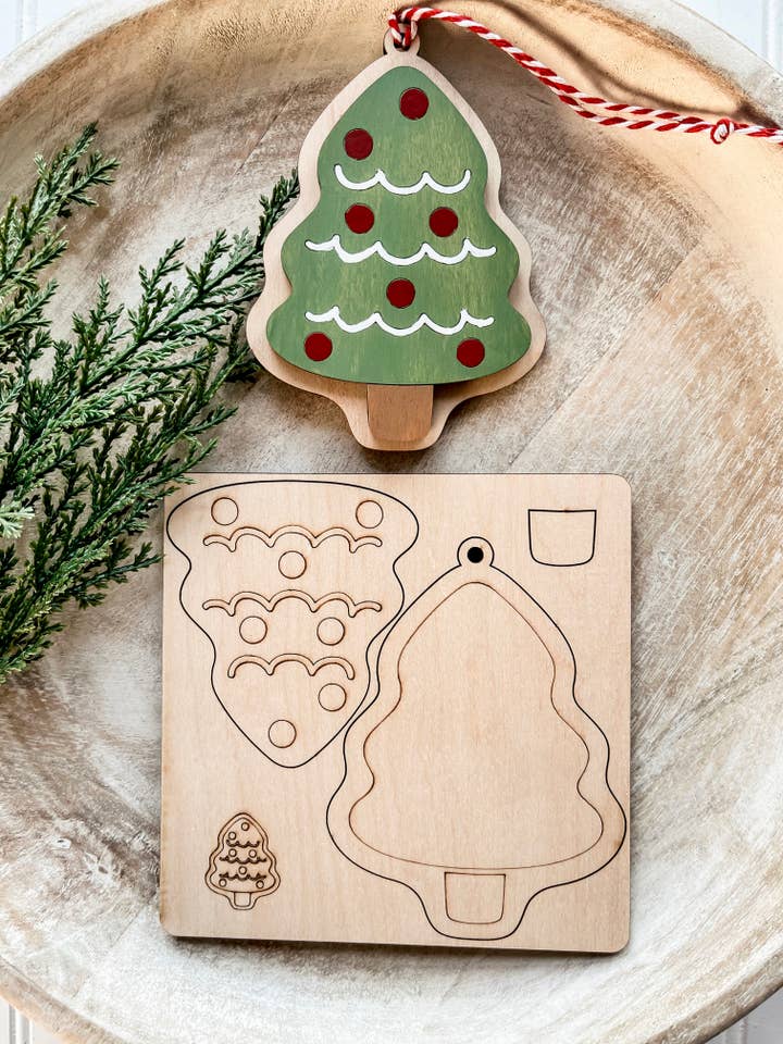 Kit de peinture à faire soi-même pour sapin de Noël en bois pour la vente par Country Roads Rustic Decor